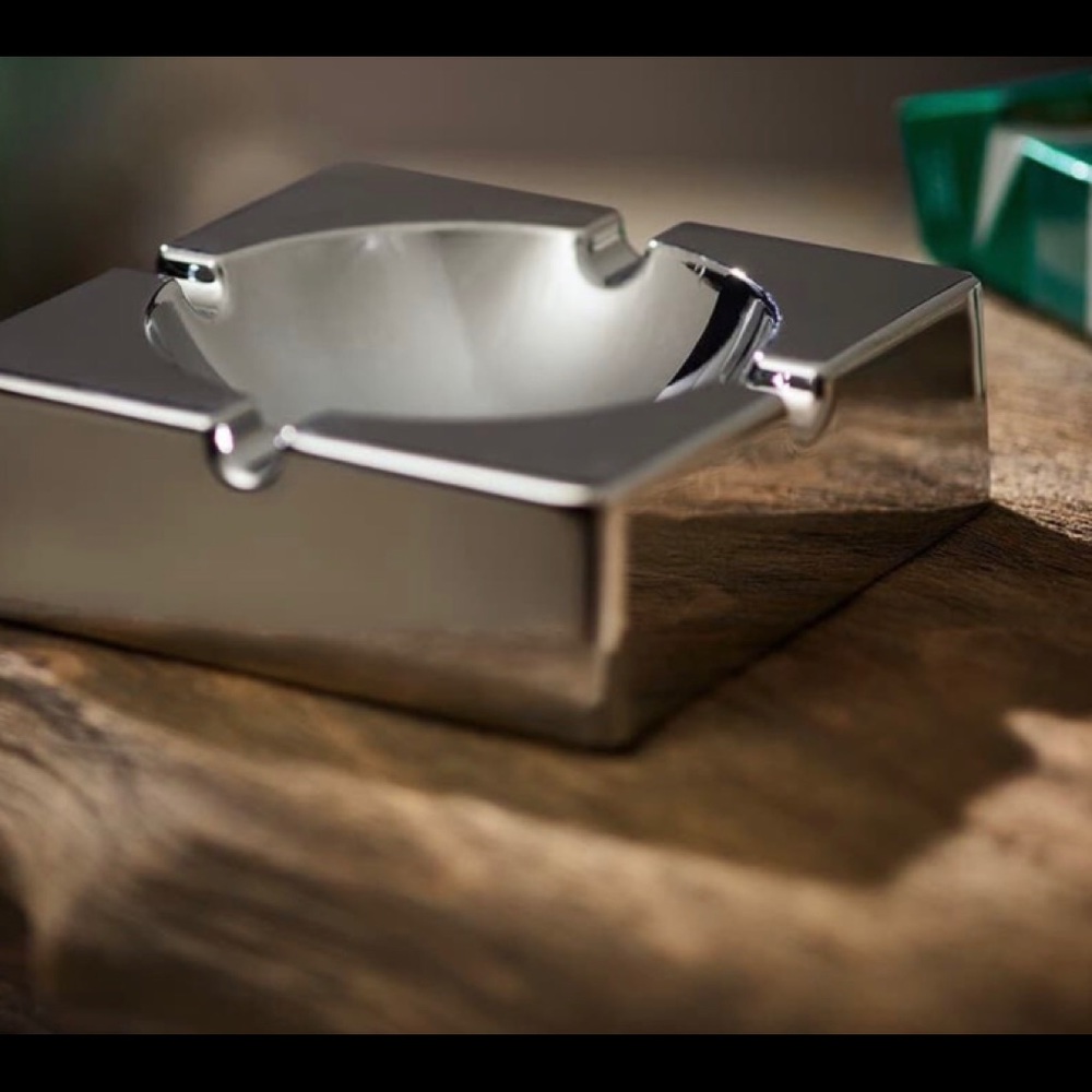 Brand New Chrome Ashtray ( never used)
